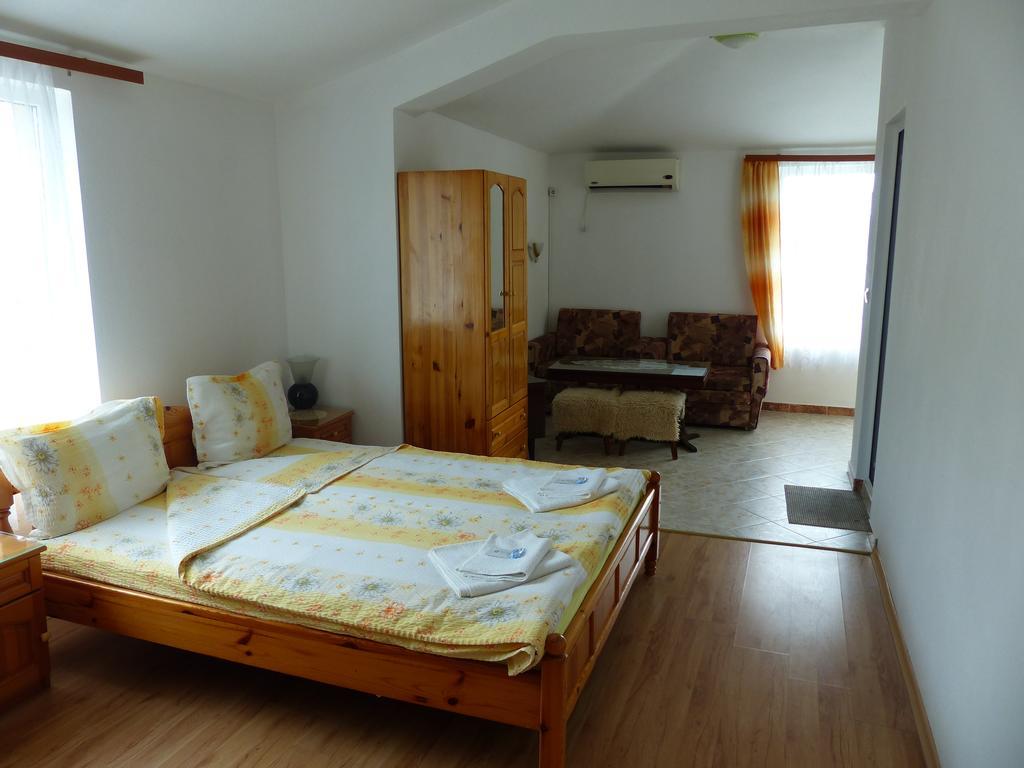 Sunhouse Rooms Tsarevo Exterior foto